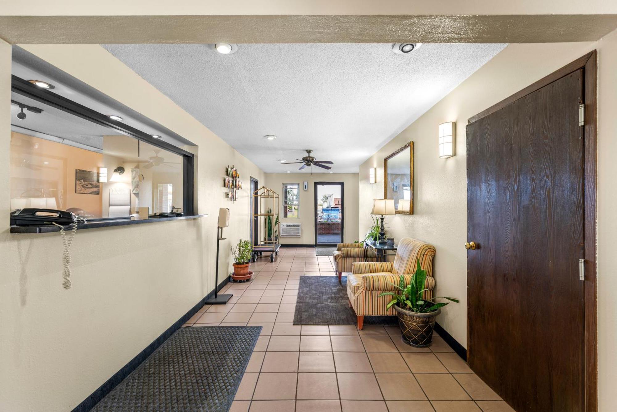 Americas Best Value Inn Дикейтър Екстериор снимка
