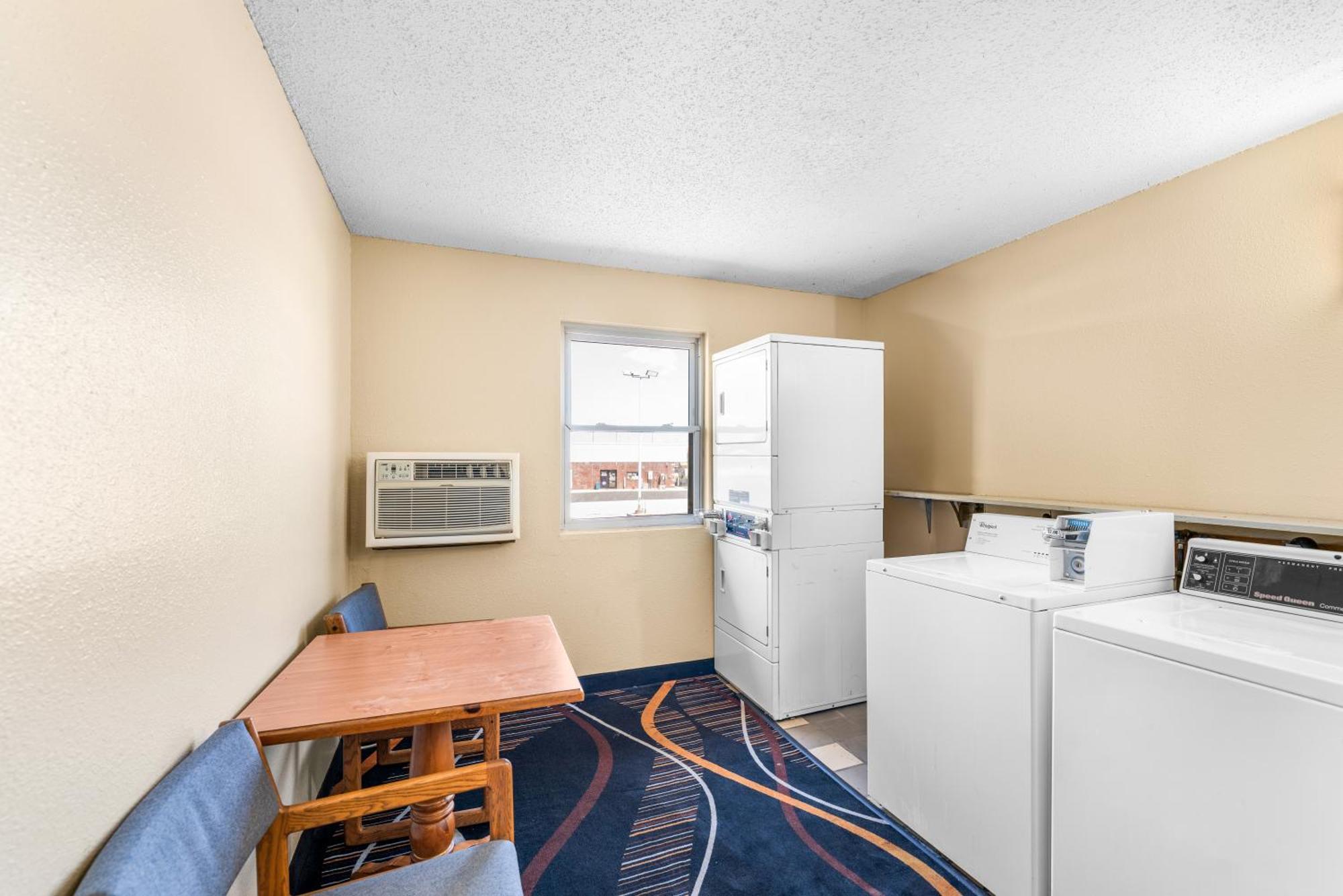 Americas Best Value Inn Дикейтър Екстериор снимка
